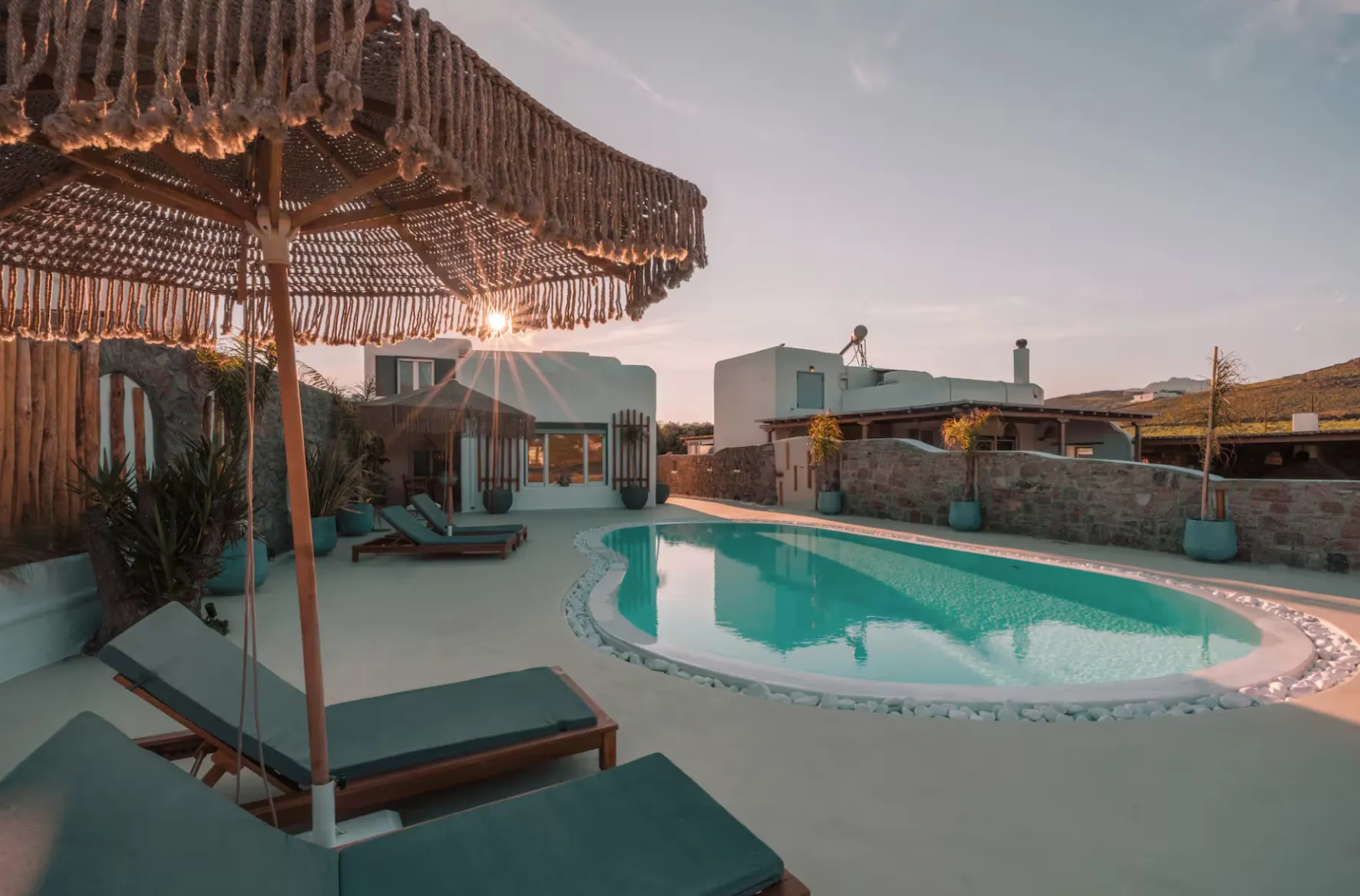 Mykonos’ta Lüks Villada Oda Konaklama Deneyimi